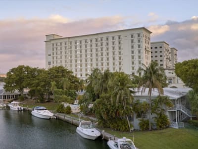 THesis Hotel Miami vendor longansplace 400x300.com